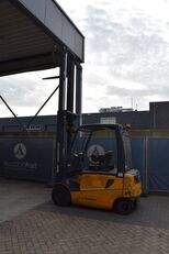 stivuitor electric Jungheinrich EFG 430 de vânzare imagine 24 stivuitor electric Jungheinrich EFG 430 imagine 24